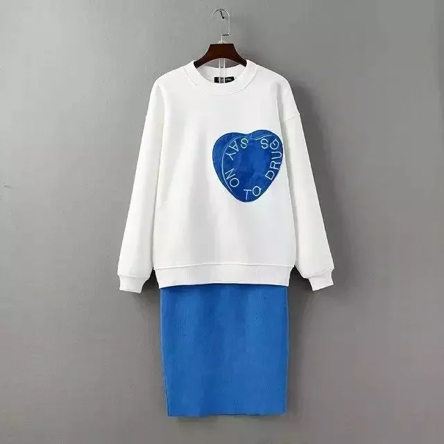 Bella Philosophy/ г. Весенний брендовый дизайн, толстовка с капюшоном и принтом в виде сердца, вязаный свитер, юбка комплект из 2 предметов, розовый, синий