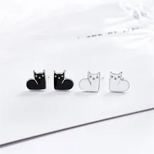 925 пробы серебряные ювелирные изделия Модные Милые Изысканные милые темпераментные двухцветные эпоксидные черные и белые серьги-гвоздики с котом SE633