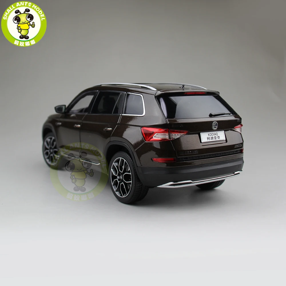 1/18 Skoda KODIAQ SUV литая модель металлическая модель автомобиля SUV подарок коллекция хобби коричневый