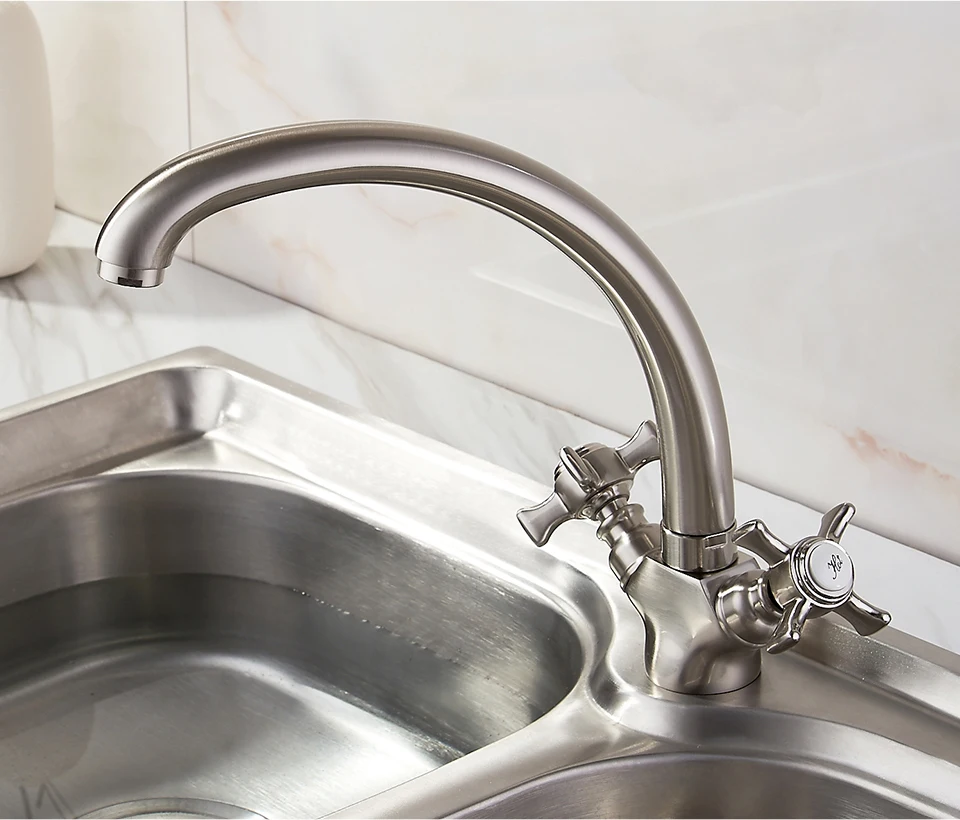 LEDEME Solid Brass Chrome Water Kitchen Faucet Kitchen Sink Faucet 360 Degree Swivel Taps Kitchen Faucets Mixer Tap L5911A