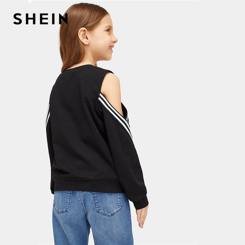 SHEIN Kiddie/толстовки для девочек в черную полоску с открытыми плечами; одежда для детей; весна г.; пуловер с длинными рукавами; детские топы