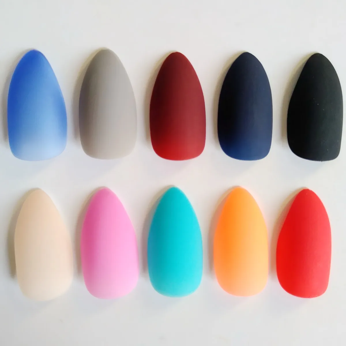 

24pcs Fashion Black Brown Natural Red False Nails Matte Fake Nail Tip Short Stiletto DIY Nail Art Tools