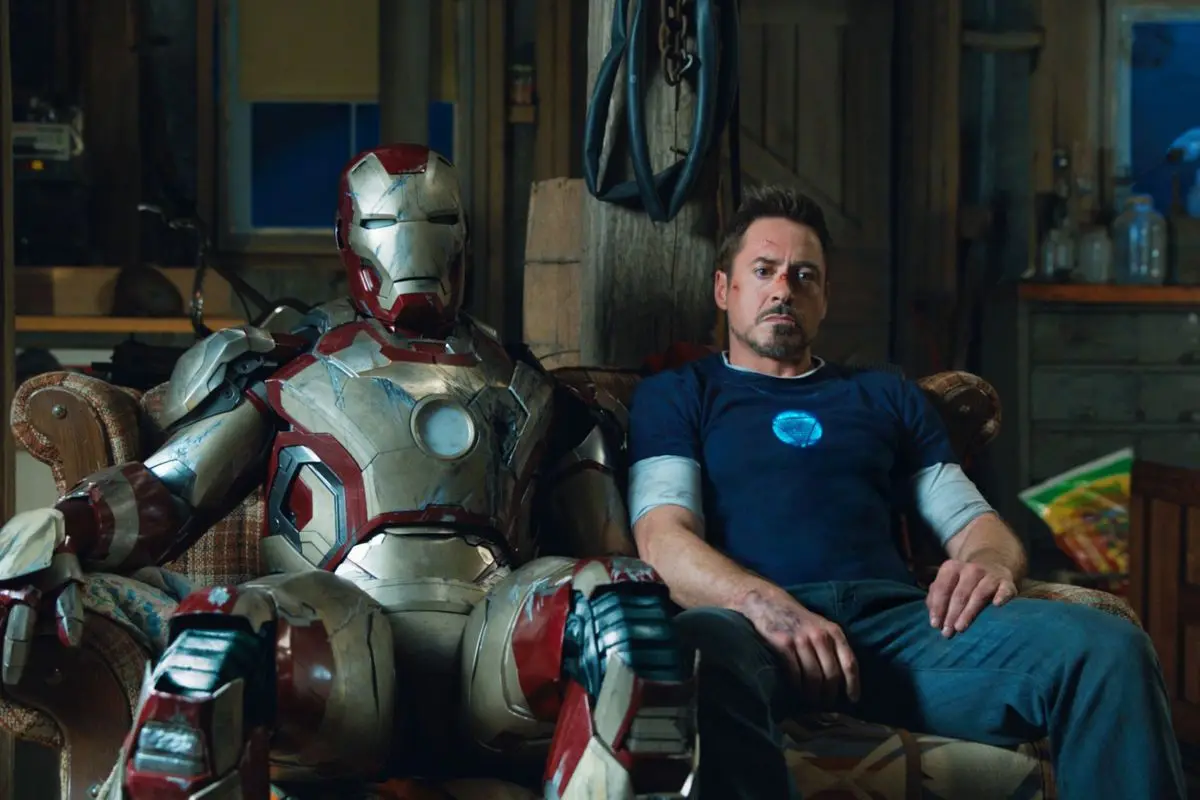 Темно-синяя футболка Tony Stark, светящаяся в темноте футболка со средним рукавом, базовая футболка с логотипом, топы, мягкий облегающий костюм для фитнеса для мужчин