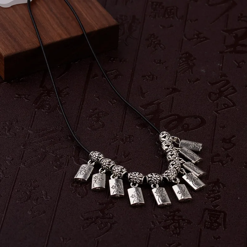 

Amader Vintage Jewelry Flower Bohemian Tibetan Silver Chain Necklaces Gypsy Ethnic Carved Metal Pendants Necklaces For Women