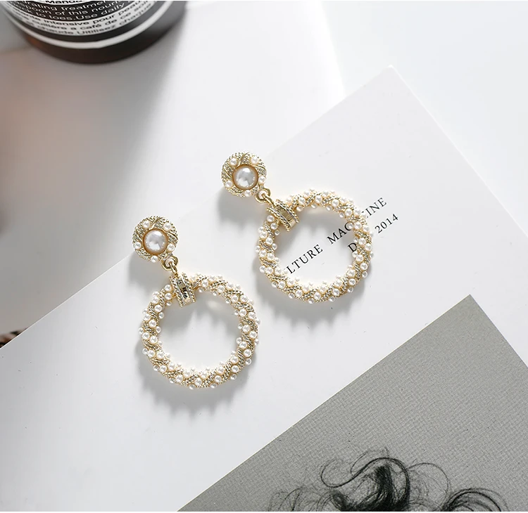 pearl-circle-drop-earrings_12