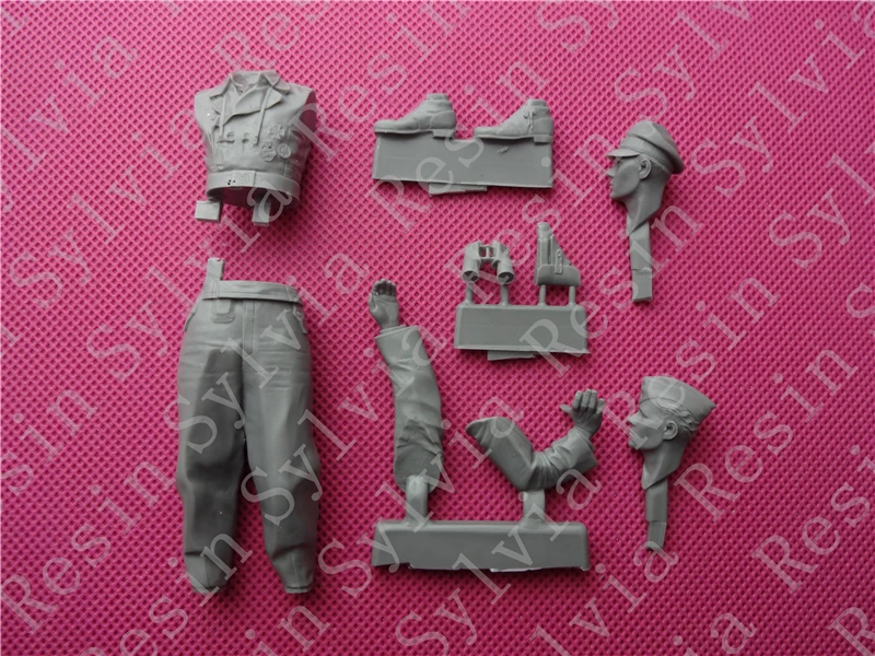 Resin toys 16028 German WSS Tank CrewFree shipping