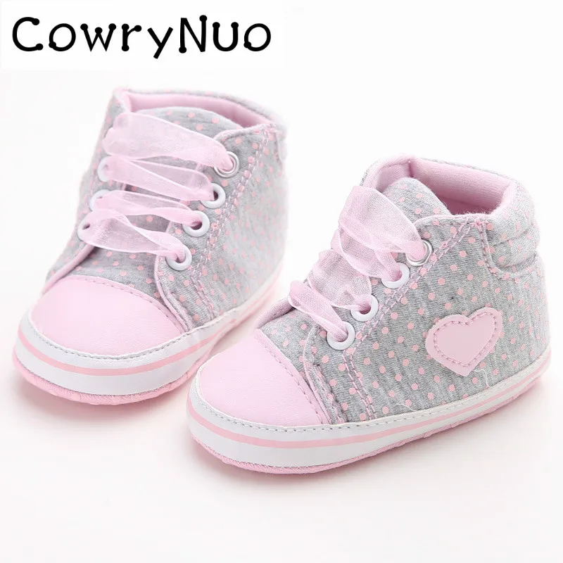 

Casual Heart Baby Shoes Lace-Up First Walkers Sneakers Shoes Soft Bottom Leisure Shoes