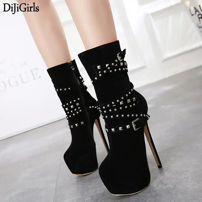 platform ankle boots outfit