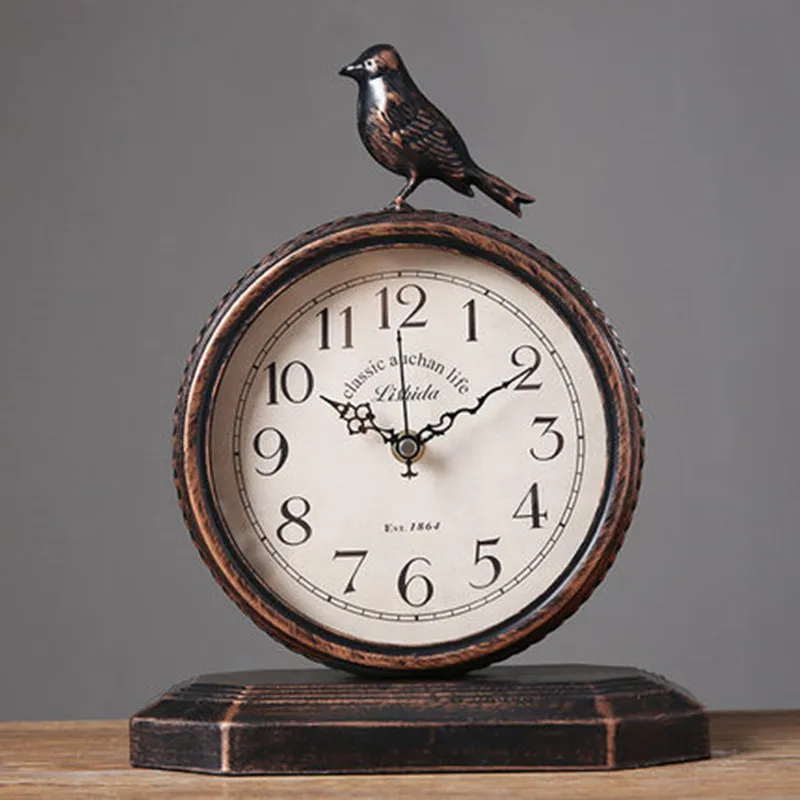 

European retro clock, living room wrought iron vintage clock, desktop mute clock.