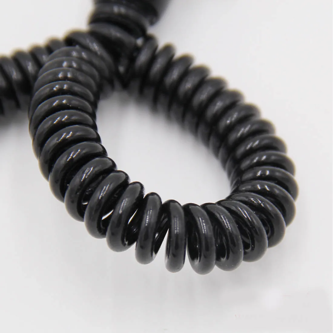 

Hot Sell Retractable Plastic Spring Elastic Rope Security Gear Tool Outdoor Hiking Camping Anti-lost Keychain