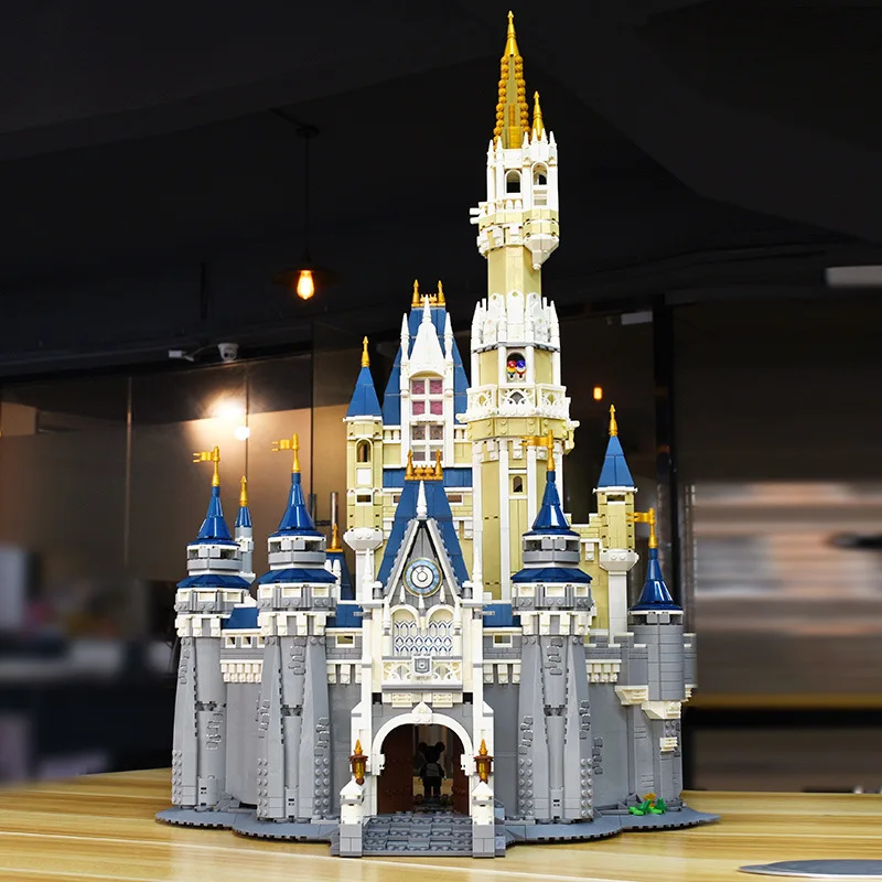 

Toys For Children Anime Movie Castle Diy Assembled Building Blocks Model Kit Educational Boy Girl Gift Compatible Legoing I42