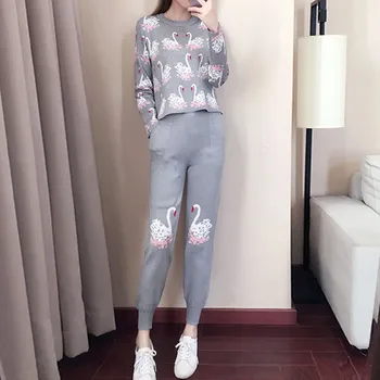 

Autumn Winter Women Casual Tracksuit Suits Knitted Stretch Swan Print Pullovers Sweater Top and Pencil Pants Preppy Clothing Set