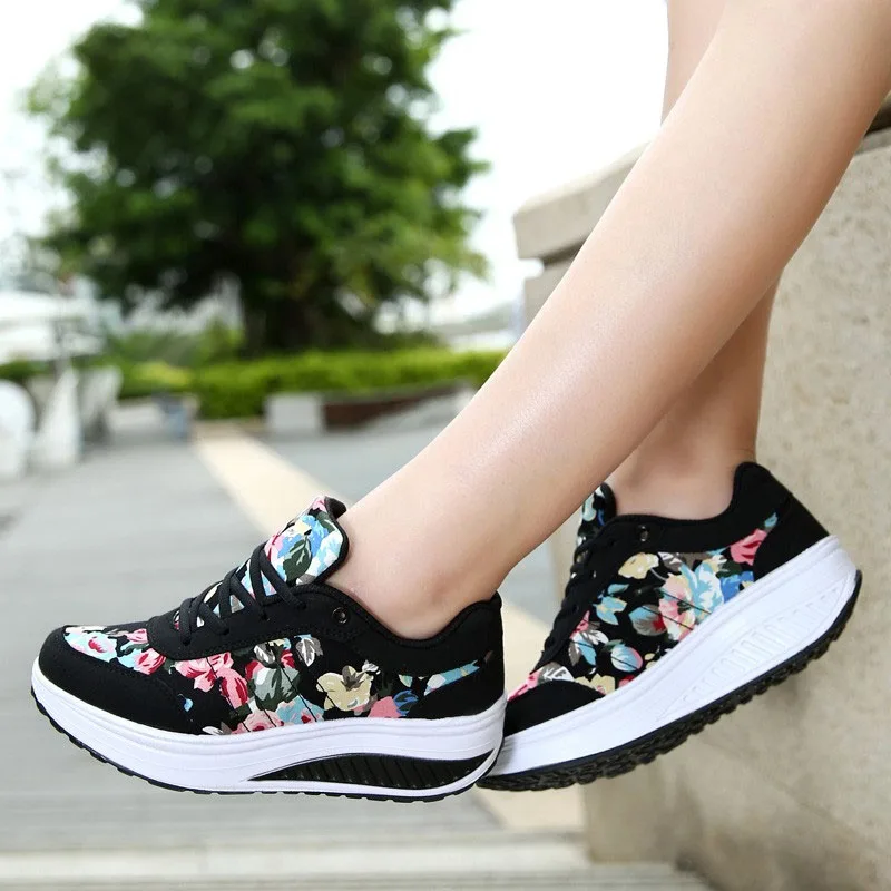 Günstige VTOTA Frauen Schuhe 2018 Mode Turnschuhe Frauen Korb Femme Komfortable Keile Turnschuhe chaussure femme Frauen Vulkanisieren Schuhe