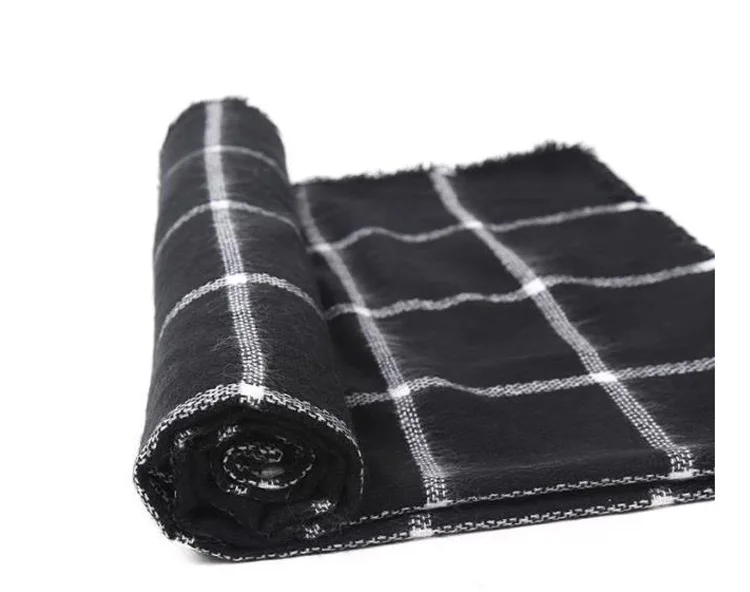 3403888945_1940428399