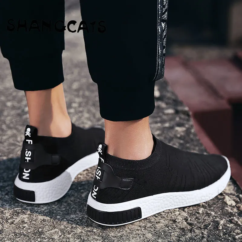 black sneakers without laces