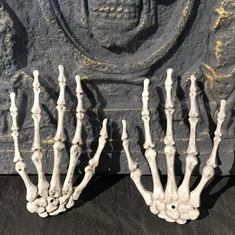

1 Pair Plastic Skeleton Hands Haunted House for Halloween Decoration Halloween Props