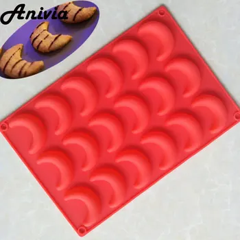 

18 Cavity Crescent Moon Shape Silicone Cake Mold for Cupcake Ice Jello Muffins ,Random Color