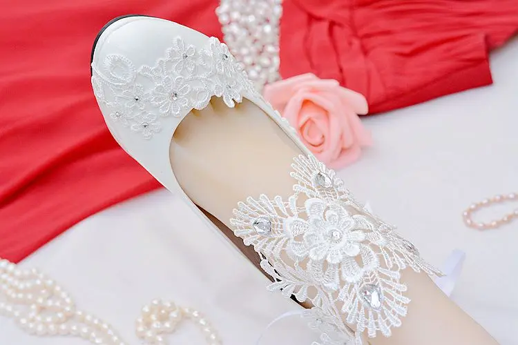 Белые свадебные туфли; женские туфли на высоком каблуке со стразами для невесты; женские туфли-лодочки года; женская обувь; chaussure femme talon