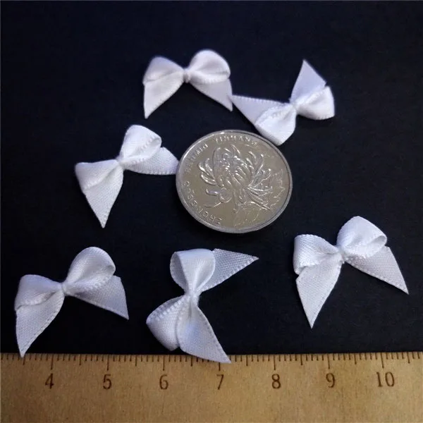 

30pcs Mini Satin Ribbon Bows Flowers 1"x3/4" Appliques DIY Craft White Color