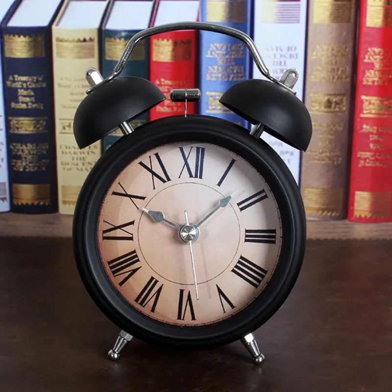 European Aristocratic Style Retro Stereo Roman Numeral Metal Ringing