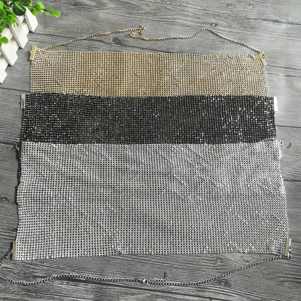 Sexy Summer Crop Top Women Sequined Tops Crystal Diamonds Boob Tube Tops Party Club Accessories Metal Strapless Rhinestone Bra Sexy Summer Crop Top Women Sequined Tops Crystal Diamonds Boob Tube Tops Party Club Accessories Metal Strapless Rhinestone Bra