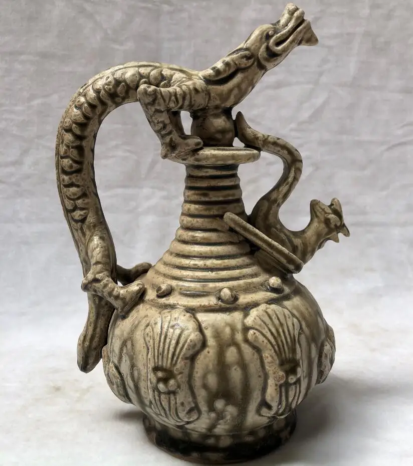 

Height 22 CM /8.6 INCH Art Collection Chinese Old Ceramic Reflux Pot Home Decoration Teapot Crafts Big Dragon Wine Pot 002