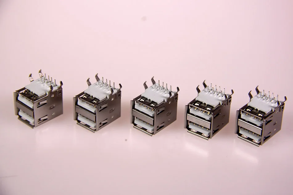 Dual USB AF Right Angle Connector