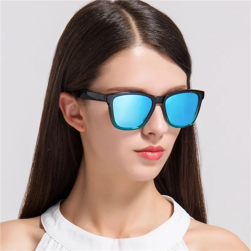 7728957477_2103829609