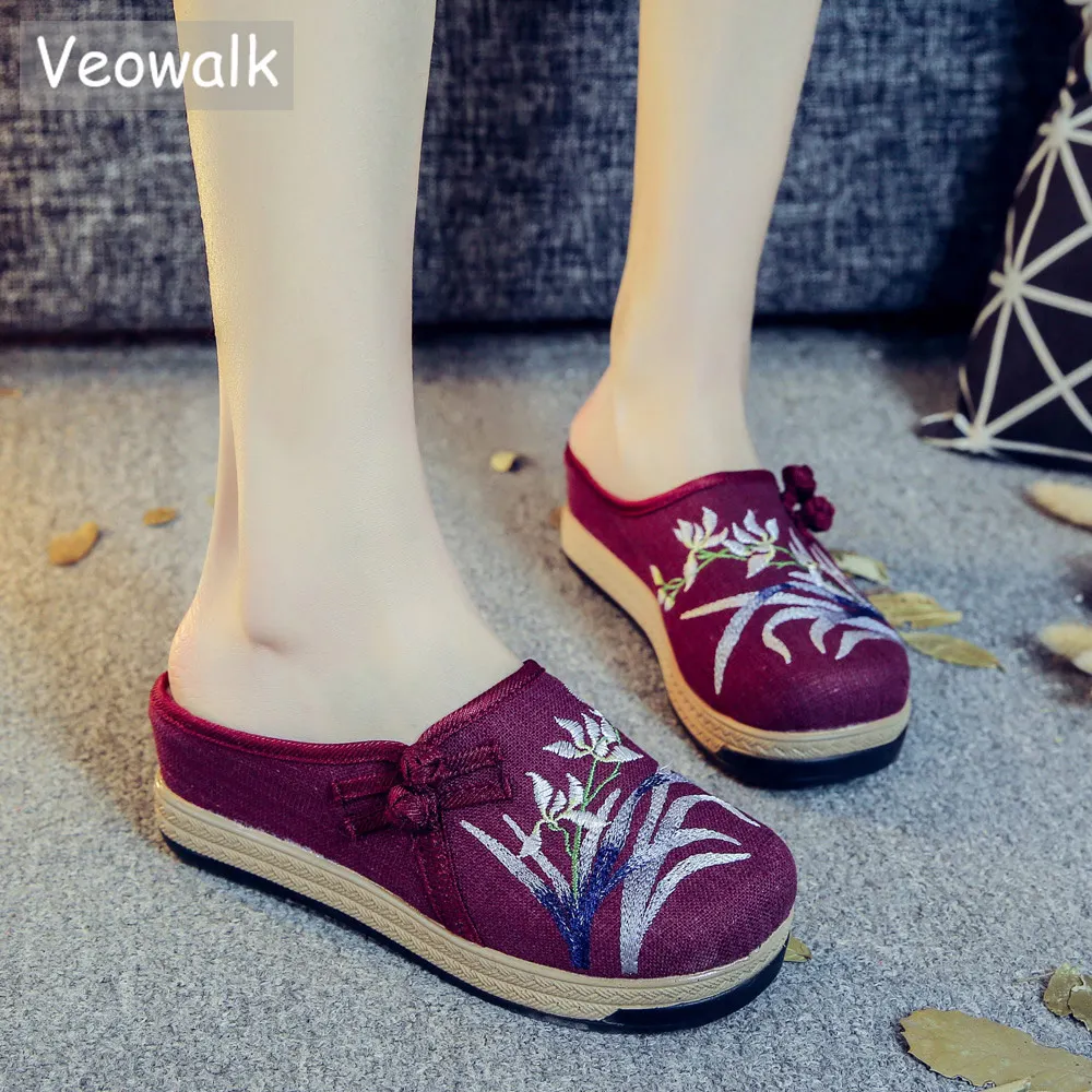 Veowalk Handmade Women Linen Cotton Fabric Embroidered Flat Mule Slippers Bohemian Summer Lady