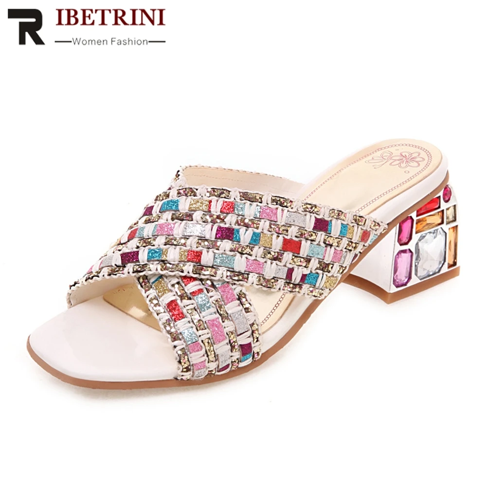 

RIBETRINI New Ladies Daily Casual Heels Mules Women 2019 Summer Plus Size 33-46 Glitters High Heels Slippers Women Shoes Woman