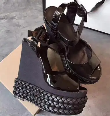 Hot-Selling-Women-Summer-Black-Thick-Bottom-Muffin-Wedge-Shoes-Platform-super-fashion-with-high-quality.jpg_640x640 (1)