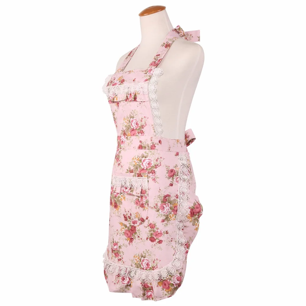 3272429954_672072959