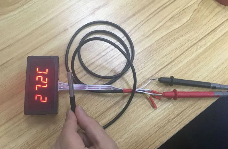Digital Display Thermometer