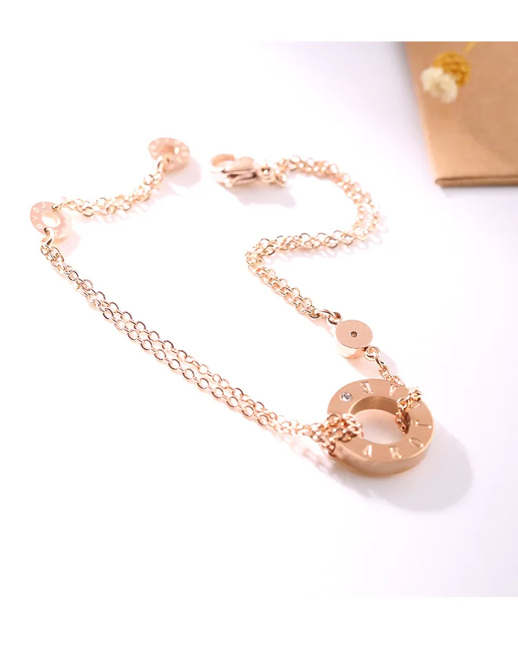 

2019 Temperament retro round seashell fashion Bulgaria Crystal from Bulgaria Titanium Steel Roman Digital Bracelet For Women
