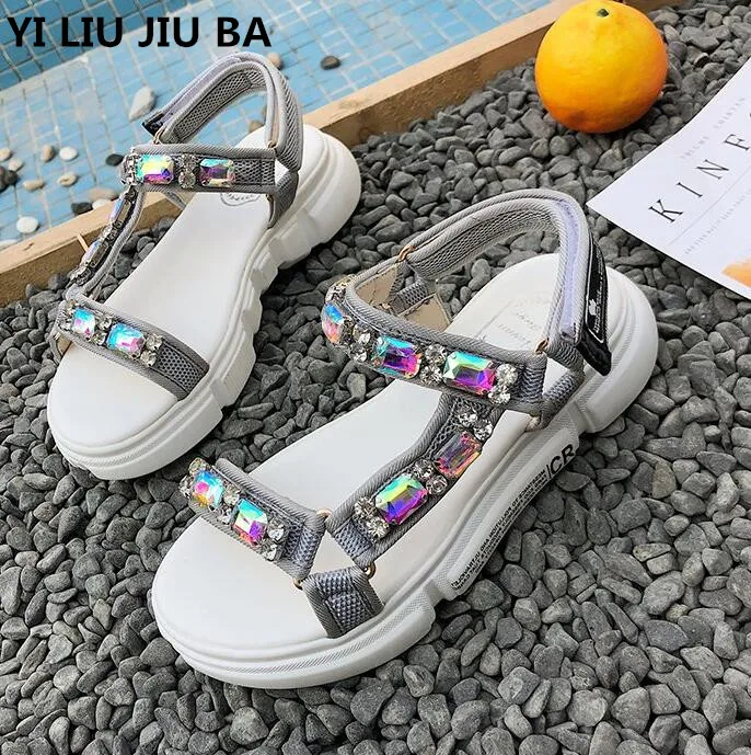 Kaufen Neue Mode Strass Frauen Sandalen 2019 Atmungs Komfortable Nicht slip Damen Walking Sommer Strand Sandalen Schuhe frauen ** 477