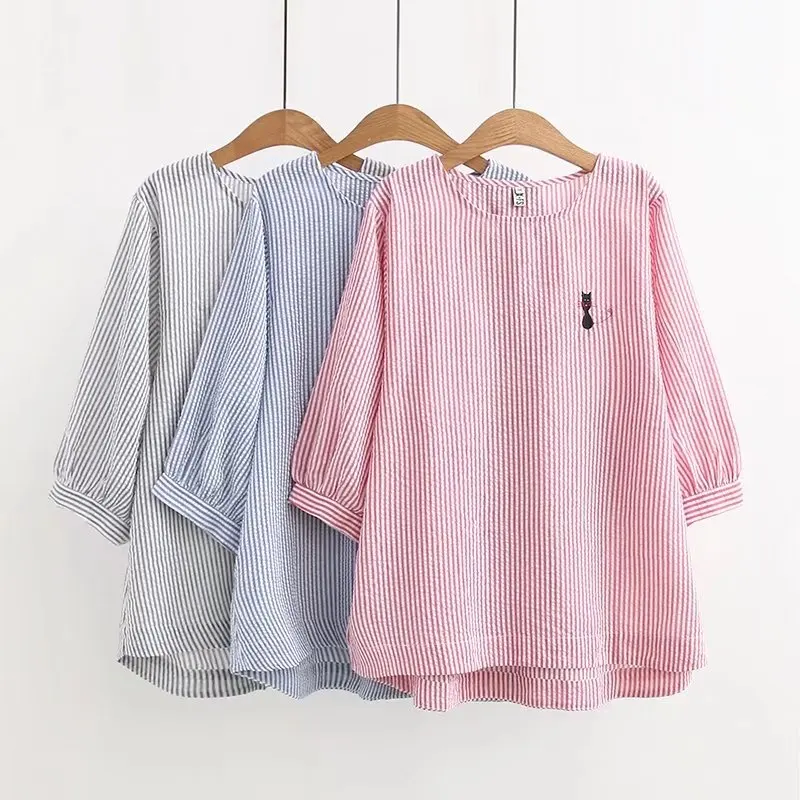 

Plus size cotton O-Neck Embroidered t shirt women lantern sleeve tshirt 2018 black & blue & pink striped t-shirt summer top 6XL