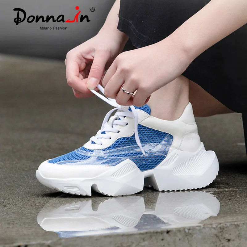 

Donna-in 2019 Summer New Hollow Women Platform Sneakers Genuine Leather Casual Mesh Breathable Women Shoes Flats For Ladies