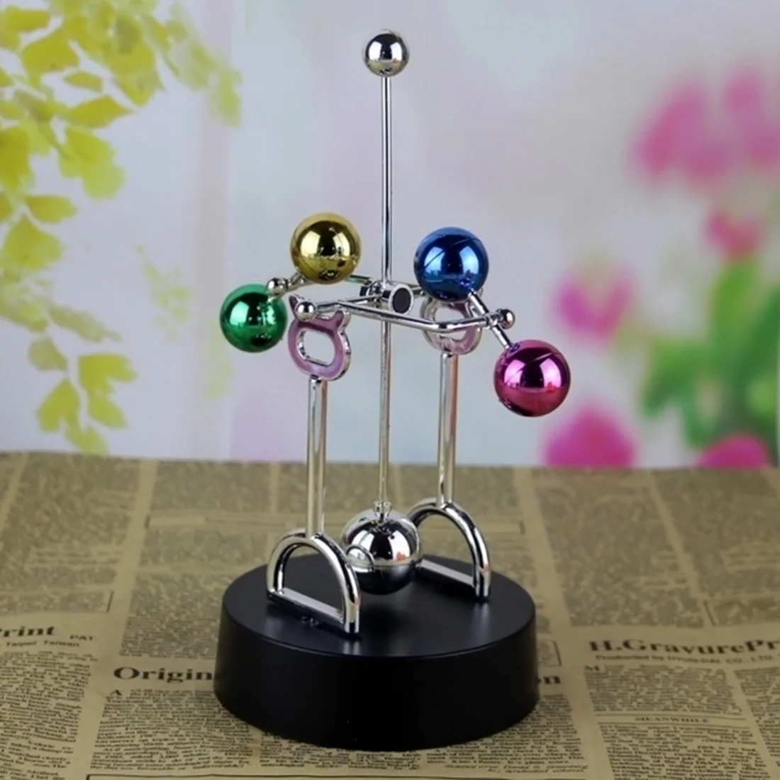  New Recommend Little Jupiter Kinetic Mobile Colorful Balls Perpetual Motion Crafts Office Desk Scie