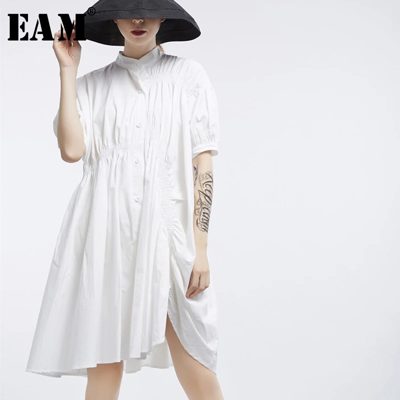 

[EAM] 2019 New Spring Summer Stand Collar Short Sleeve White Irregular Pleated Stitch Big Size Dress Women Fashion Tide JT596