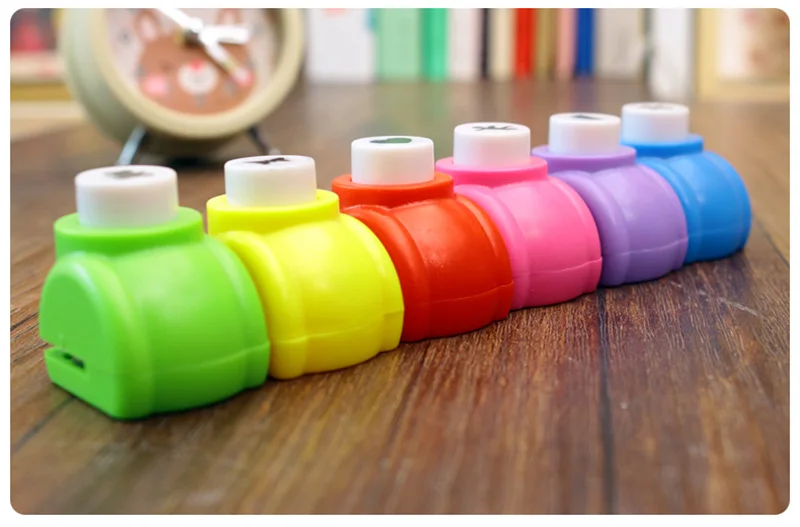 Мини-прекрасная модная машина для тиснения цветов Детский подарок DIY печать бумаги Резак дырокол для скрапбукинга резак инструмент 0,8-1,0 см