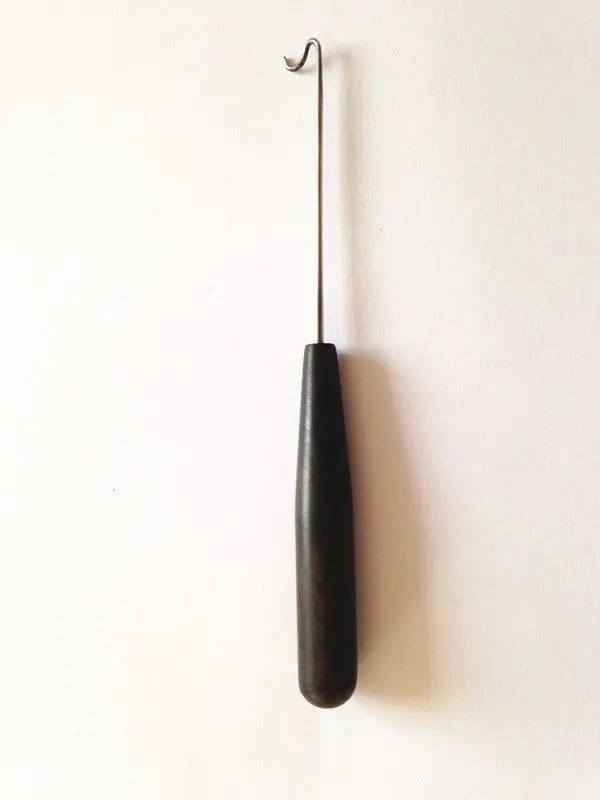 

The piano tuning tool Tuning tool Spring adjuster
