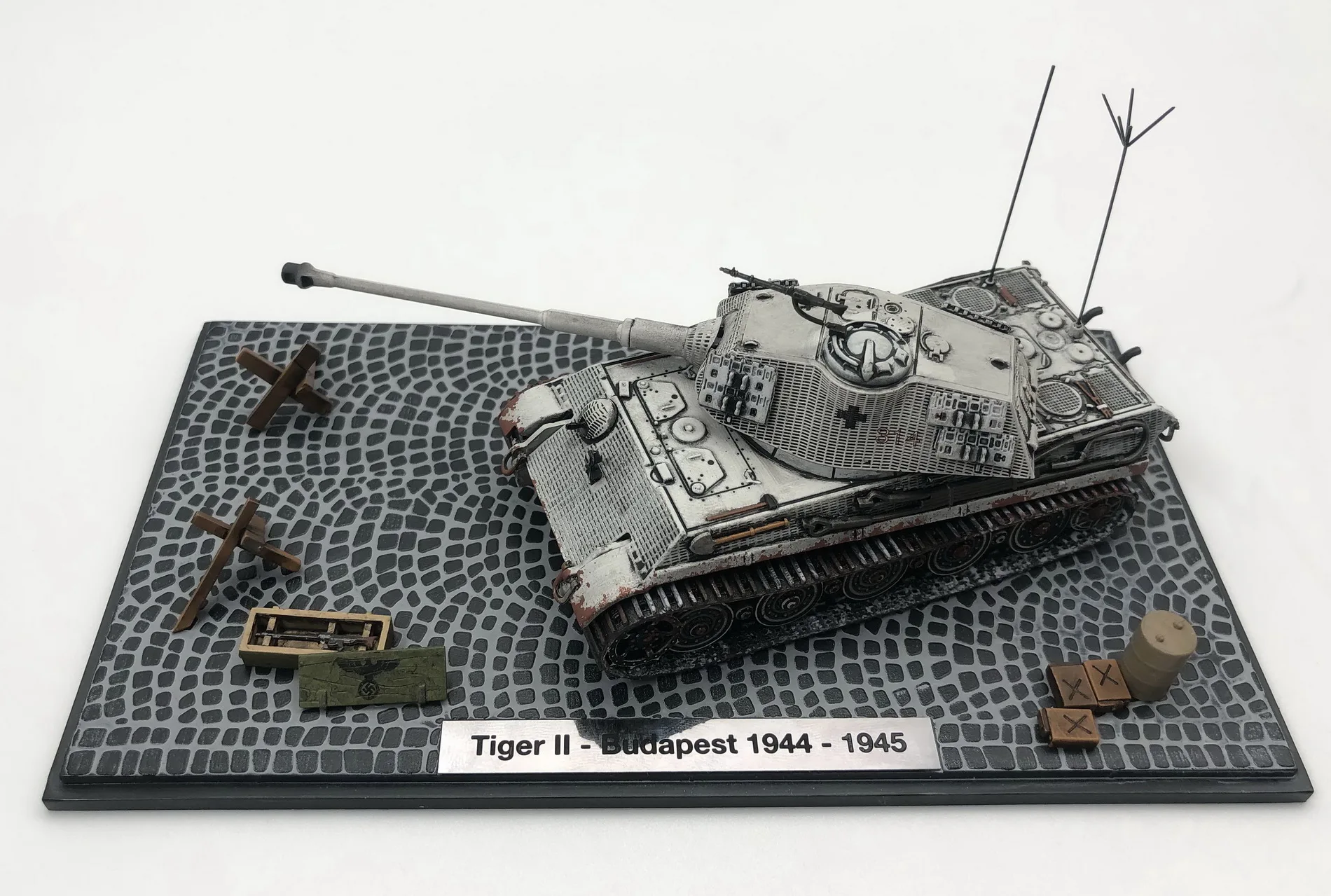 Atlas German Tiger II Tank Kursk 1943 1/72 Diecast Model 