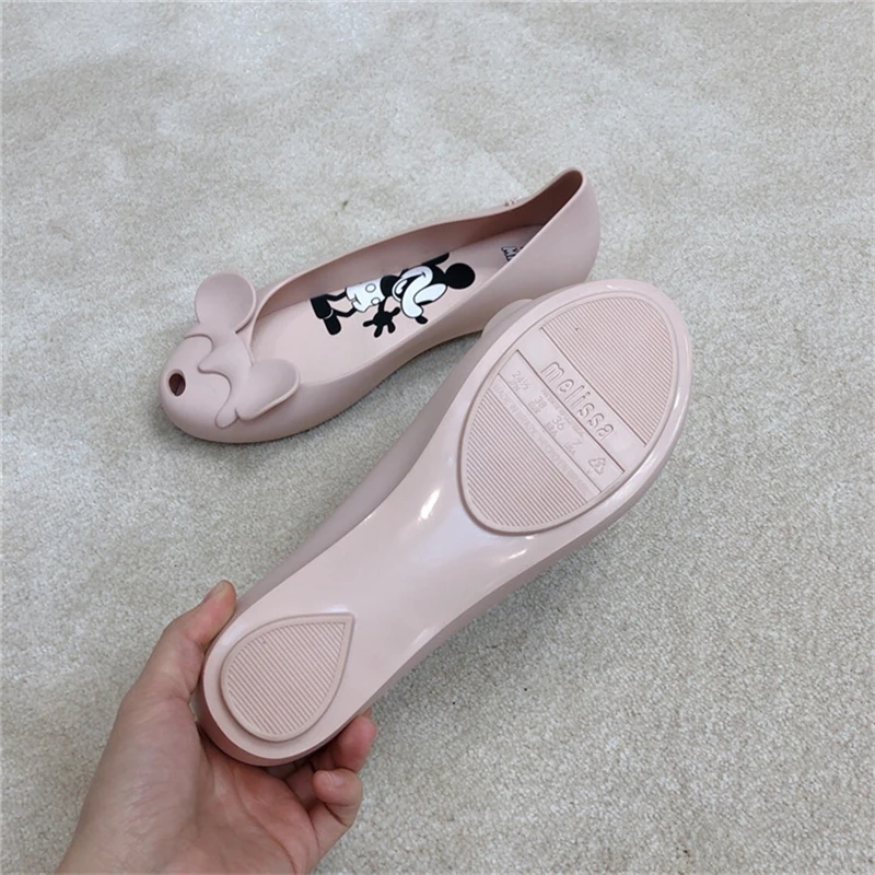 10221358385_1801144101