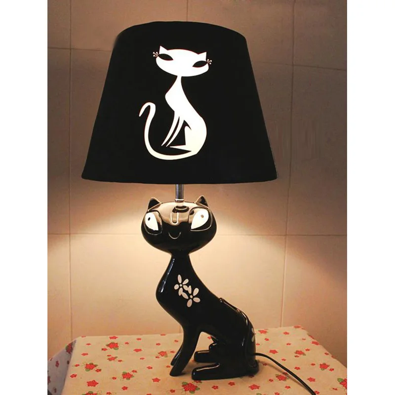 Lampes De Bureau De Chevet De Chat En Resine Moderne Peinture De Rose Abat Jour En Tissu Pour Chambre A Coucher Lumieres De Table Du Salon Eclairage De Table De Mariage