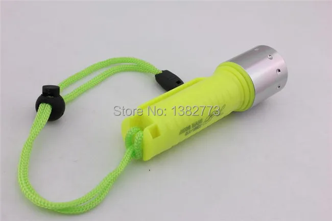 cree t6 diving flashlight  (10).jpg