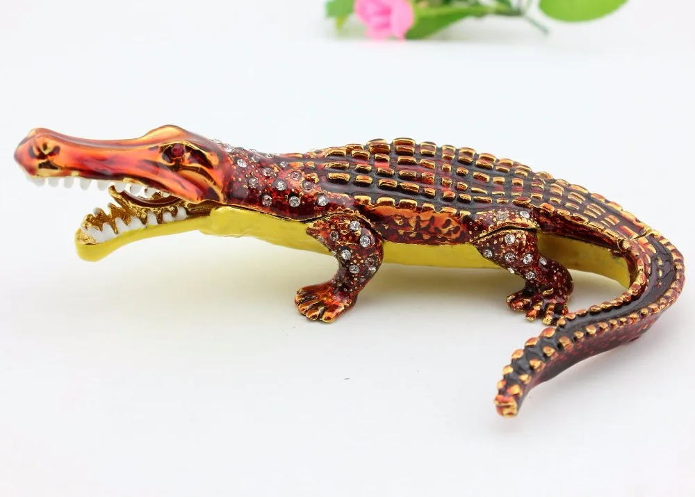 

Fancy Crystal Crocodile Shape Trinket Box Metal Jewelry Box For Rings SCJ233