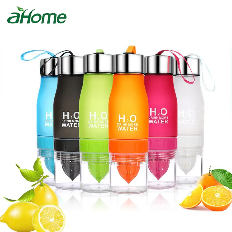

650ML Lemon Juicer Plastic Water Bottle Hand Manual Squeezer Fruit Infusion Bottle Outdoor Lemon Orange Citrus Juicer
