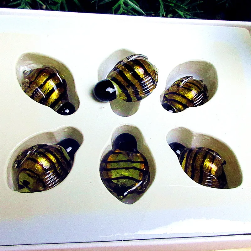 

Custom glass bees figurines Home Fairy Garden decorations Lifelike cute glass art insect statues Micro landscape accessories