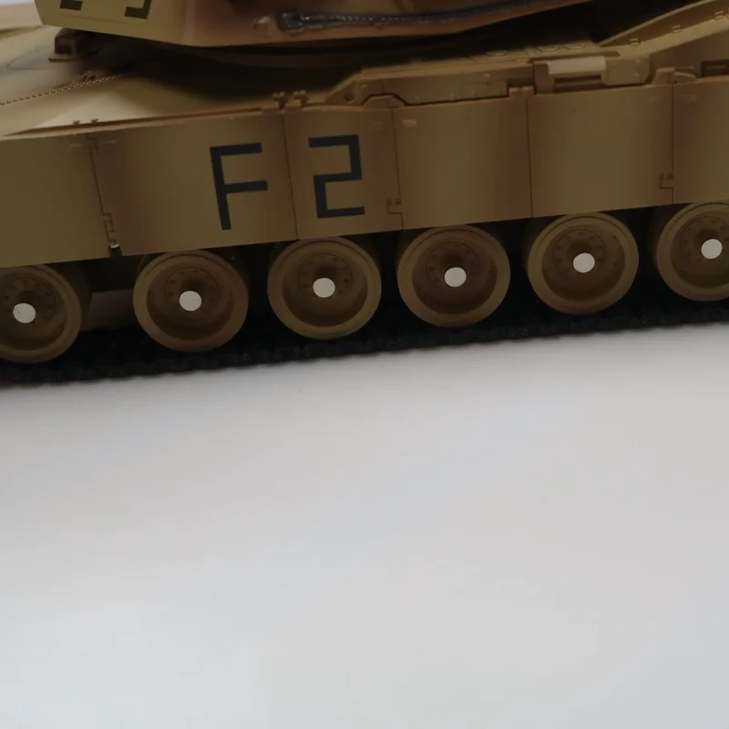 Радиоуправляемый танк M1A2 41 см игрушечный с электрическим приводом игрушки