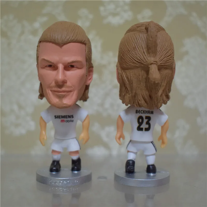 

Soccerwe Football Star Doll RM 2005 Season 23 David Beckham Figures White Kit 6.5 cm Height Resin Souvenir Gift